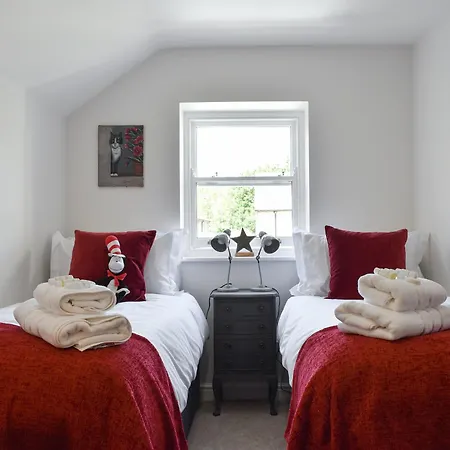 Brittain House Holiday home *